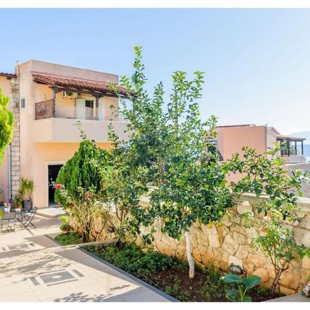 Апартаменты Andronikis House Pitharion Экстерьер фото
